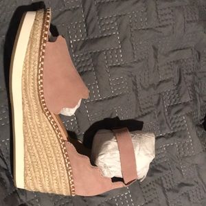 Crown vintage wedges